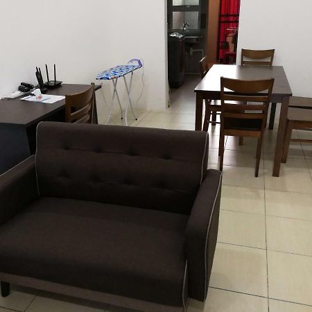 Address No 915, Lorong Uni Central 13, Taman Uni Central, Kuching Samarahan Expressway Eksteriør billede