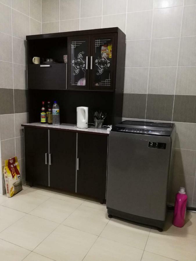 Address No 915, Lorong Uni Central 13, Taman Uni Central, Kuching Samarahan Expressway Eksteriør billede