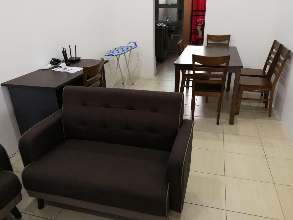 Address No 915, Lorong Uni Central 13, Taman Uni Central, Kuching Samarahan Expressway Eksteriør billede