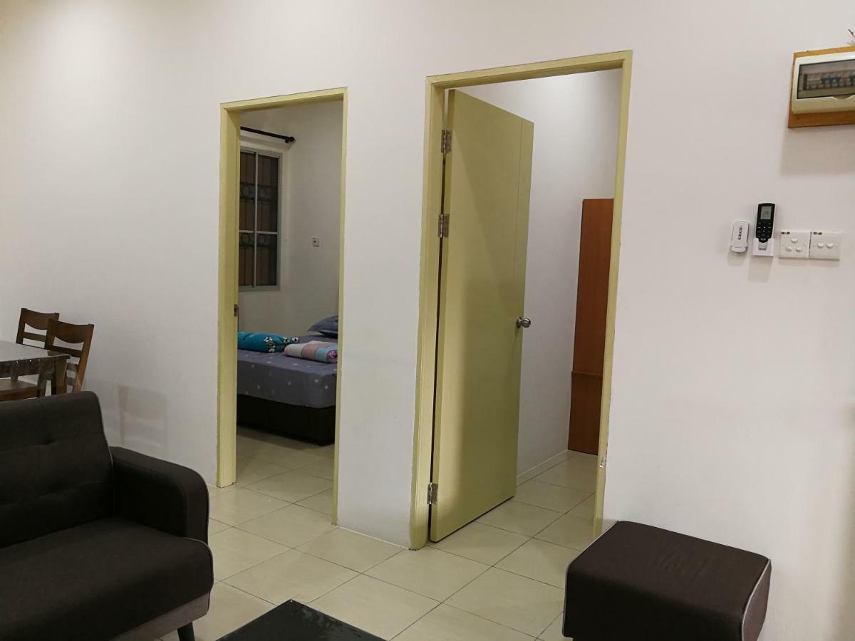 Address No 915, Lorong Uni Central 13, Taman Uni Central, Kuching Samarahan Expressway Eksteriør billede