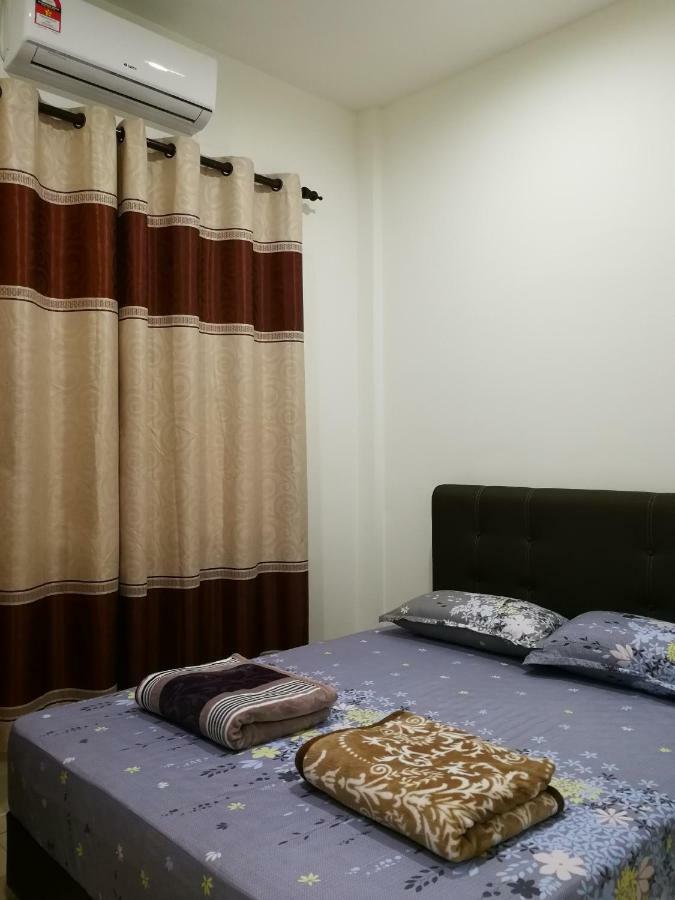 Address No 915, Lorong Uni Central 13, Taman Uni Central, Kuching Samarahan Expressway Eksteriør billede